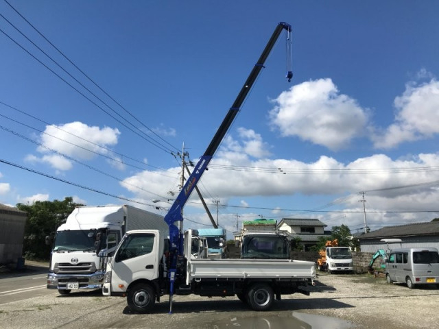 日野 デュトロ 小型 平ボディ（クレーン付） 2WG-XZU713M(112799) 5枚目
