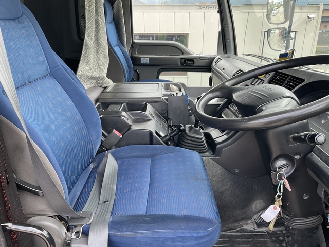 いすゞ ギガ 大型 深ダンプ（土砂禁） PDG-CYM77V8(72286) 23枚目