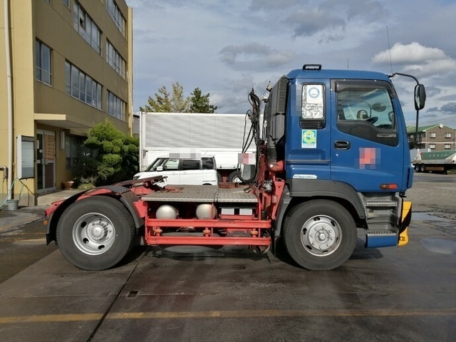 いすゞ ギガ 大型 トラクタ PJ-EXD52D6(4222) 3枚目