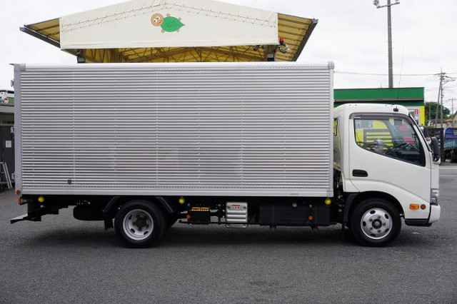 日野 デュトロ 小型 バン 2RG-XZU655M(109682) 5枚目