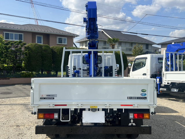 三菱ふそう キャンター 小型 平ボディ（クレーン付） 2RG-FEAV0(107075) 8枚目