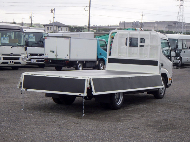 トヨタ ダイナ 小型 平ボディ 2RG-XZU655(111460) 13枚目