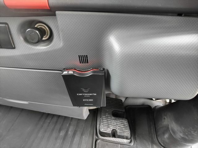 いすゞ エルフ 小型 バン TRG-NLR85AN(11733) 32枚目