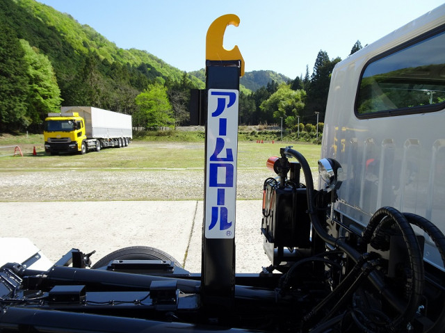 三菱ふそう キャンター 小型 コンテナ専用車 2RG-FBAV0(108121) 15枚目