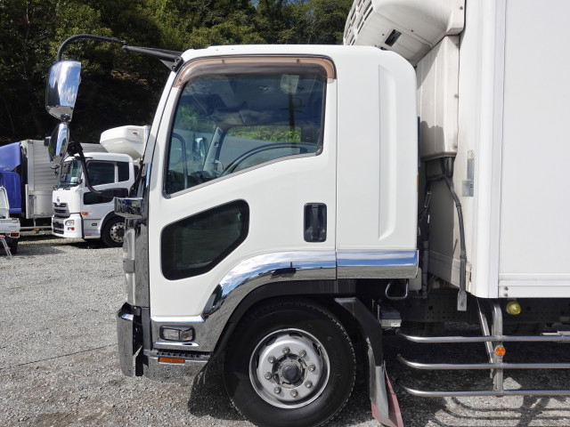 いすゞ フォワード 増トン 冷蔵冷凍バン LKG-FTR90T2(112004) 10枚目