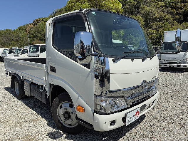 Toyota dyna Small Flat body 2PG-XZU605(105312) 3枚目