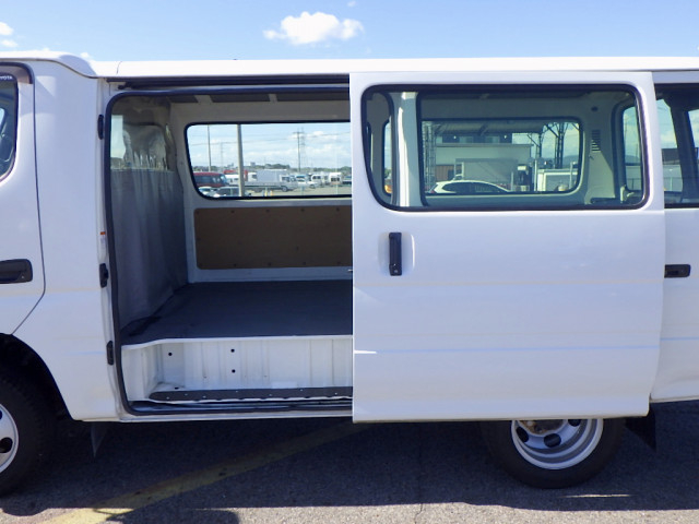 トヨタ ダイナ 小型 バン LDF-KDY241V(89006) 7枚目