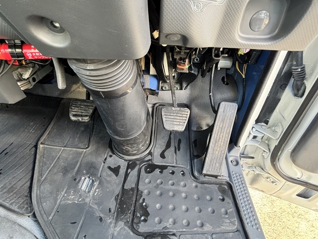 いすゞ エルフ 小型 冷蔵冷凍バン TRG-NHR85AN(107839) 50枚目
