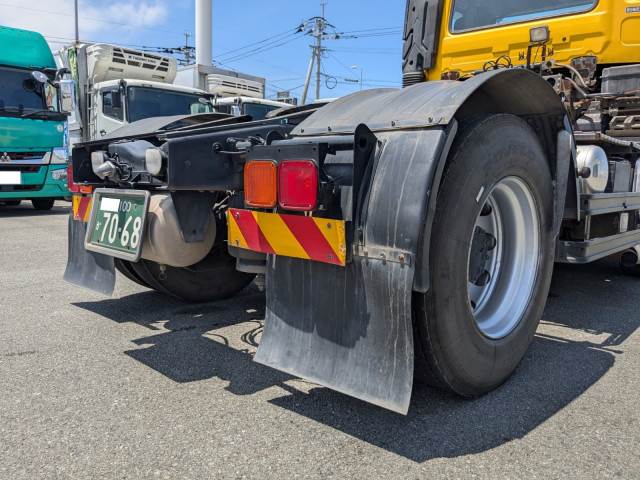 UDトラックス（日産） クオン 大型 トラクタ QPG-GK5XAB(109126) 6枚目