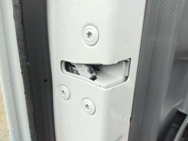 いすゞ エルフ 小型 バン 2RG-NLR88AN(105665) 19枚目