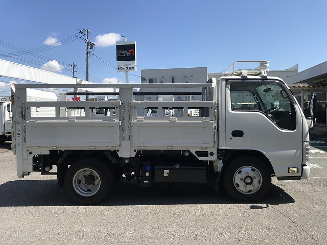 いすゞ エルフ 小型 平ボディ 2RG-NKR88A(111681) 5枚目