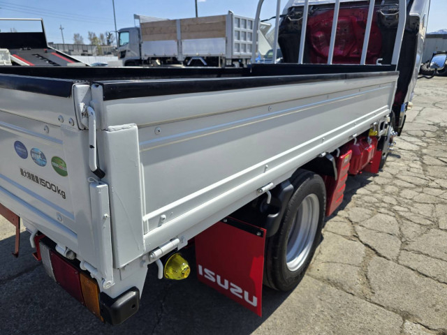 いすゞ エルフ 小型 平ボディ TRG-NHS85A(105479) 10枚目