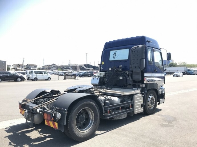 いすゞ ギガ 大型 トラクタ QKG-EXD52AE(7410) 8枚目