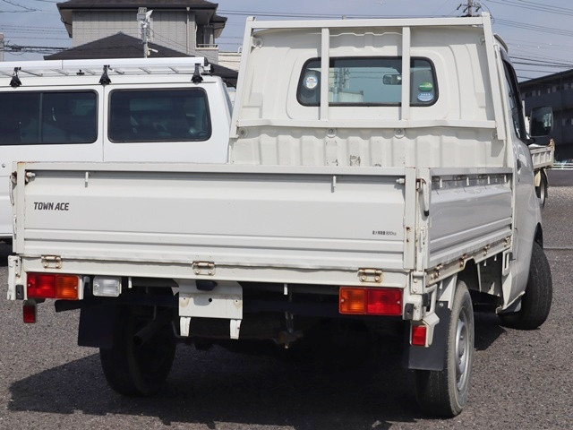 トヨタ ライトエース 小型 平ボディ DBF-S402U(109326) 2枚目