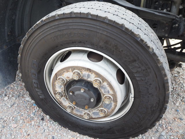 三菱ふそう ファイター 増トン 平ボディ（クレーン付） QKG-FK62FZ(110548) 15枚目