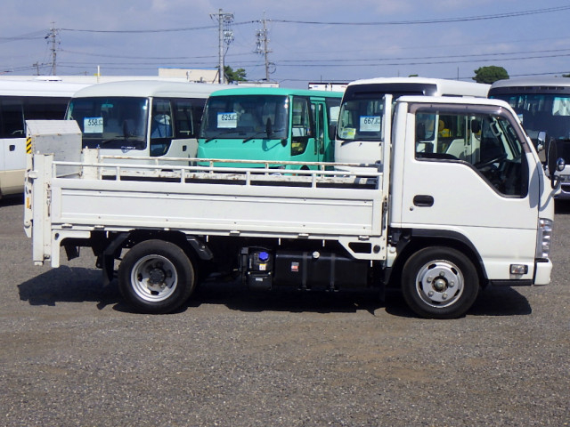いすゞ エルフ 小型 平ボディ 2RG-NJR88A(110086) 5枚目