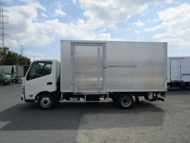 日野 デュトロ 小型 Wキャブ 2WG-XZU713N(113690) 5枚目