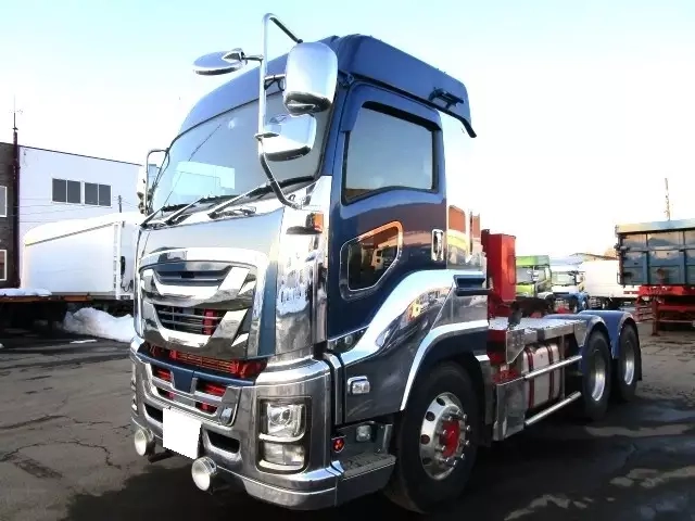 Isuzu giga Small Tractor head(double) 2DG-EXZ52CK(72666) 1枚目