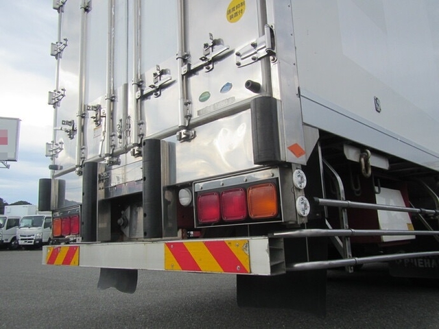 いすゞ ギガ 大型 冷蔵冷凍バン QKG-CYL77A(38741) 48枚目