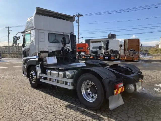 日産自動車 クオン 大型 トラクタ 2PG-GK5AAD(106701) 7枚目