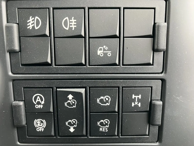 いすゞ ギガ 大型 トラクタ 2RG-EK5DAB(106845) 42枚目