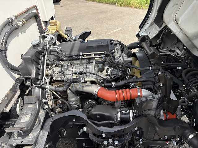 三菱ふそう キャンター 小型 冷蔵冷凍バン 2PG-FBAV0(105256) 37枚目