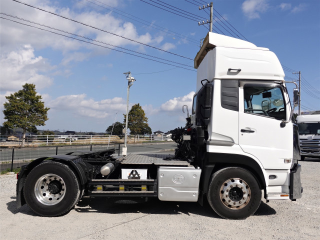 UDトラックス（日産） クオン 大型 トラクタ 2PG-GK5AAD(102610) 8枚目