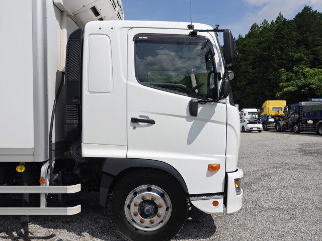 日野 レンジャー 増トン 冷蔵冷凍バン 2PG-FE2ABG(110338) 6枚目