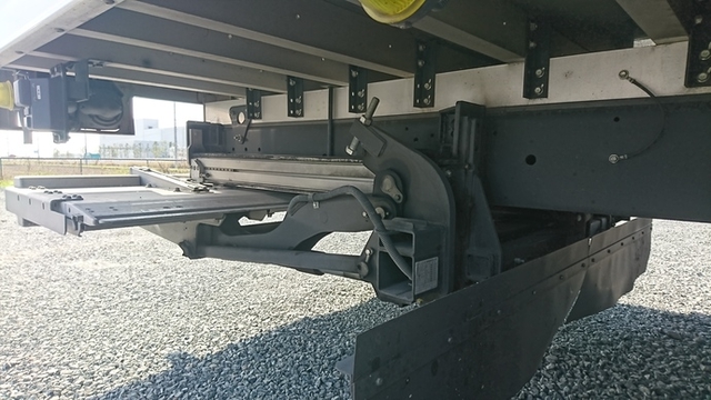 日野 レンジャー 中型 冷蔵冷凍バン TKG-FD7JLAG(2295) 12枚目