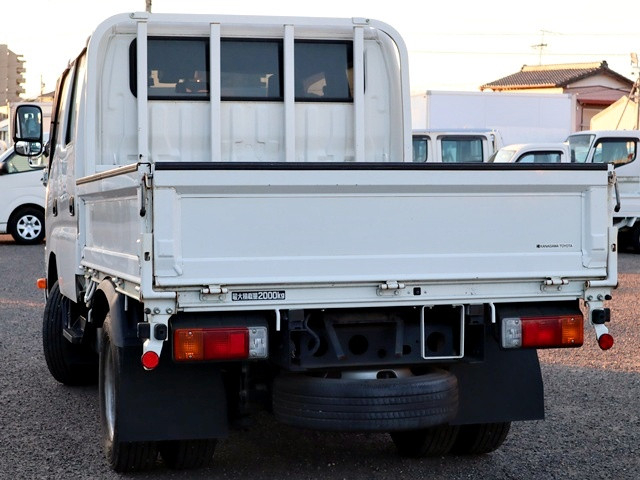 トヨタ ダイナ 小型 Wキャブ 2RG-XZU605(112925) 2枚目