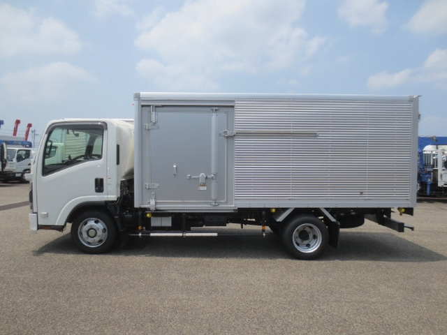 UDトラックス（日産） カゼット 小型 バン 2RG-BPR88AM(108135) 9枚目