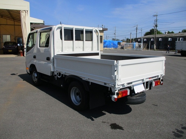 日野 デュトロ 小型 Wキャブ 2RG-XZU605M(9554) 4枚目