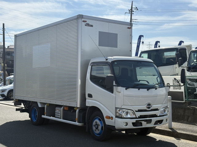 日野 デュトロ 小型 バン 2RG-XZU655M(113516) 2枚目