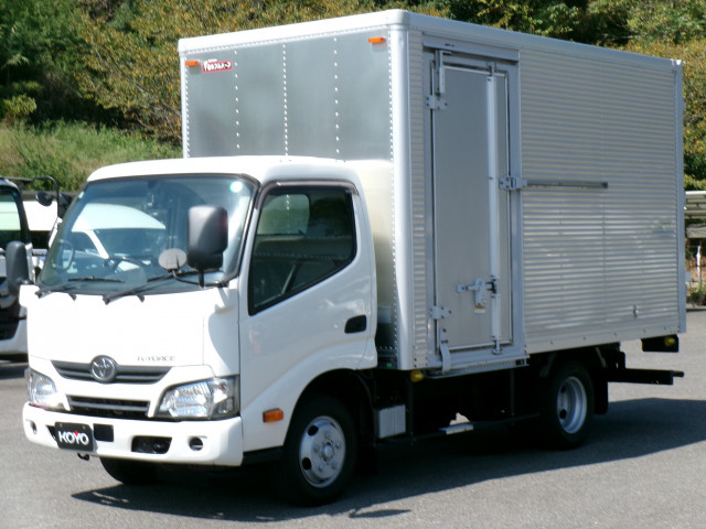 トヨタ トヨエース 小型 バン TKG-XZC645(110295) 1枚目