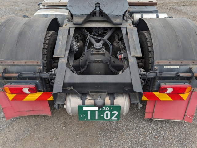 UDトラックス（日産） クオン 大型 トラクタ 2PG-GK5AAB(109824) 8枚目