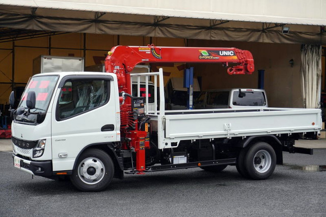 三菱ふそう キャンター 小型 平ボディ（クレーン付） 2RG-FEAV0(105888) 1枚目