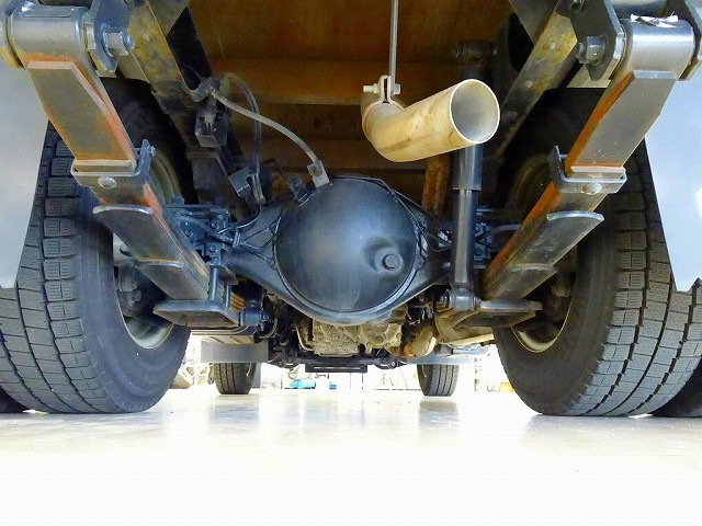 いすゞ エルフ 小型 平ボディ 2RG-NKS88A(109699) 34枚目