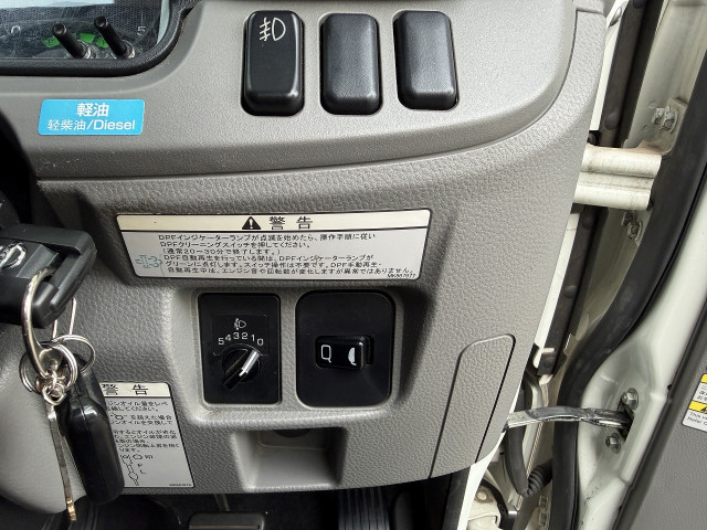 日産自動車 アトラス 小型 バン TRG-FEA5W(110090) 39枚目