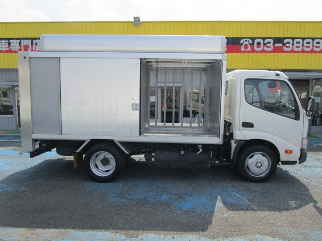日野 デュトロ 小型 バン TKG-XZU645M(109783) 9枚目