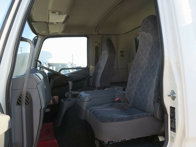 三菱ふそう ファイター 増トン 平ボディ（クレーン付） PDG-FK62FY(35550) 20枚目