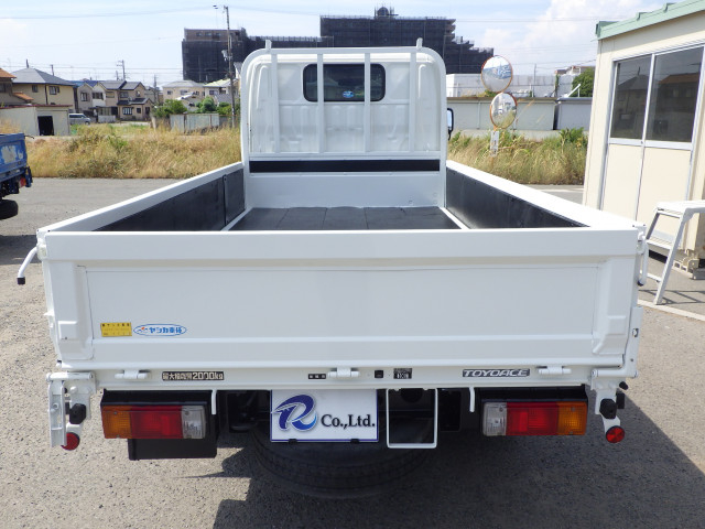 トヨタ トヨエース 小型 平ボディ 2RG-XZC605(110674) 5枚目