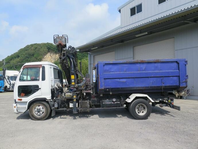 UDトラックス（日産） コンドル 中型 コンテナ専用車 PB-MK36A(11002) 5枚目