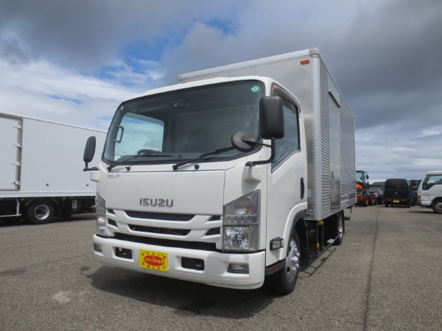 いすゞ エルフ 小型 バン TRG-NNR85AN(105477) 1枚目