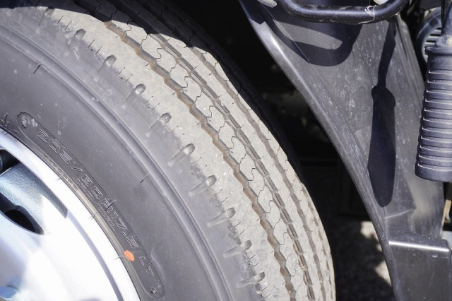 マツダ タイタン 小型 平ボディ（クレーン付） ZX264HRSA(113777) 9枚目