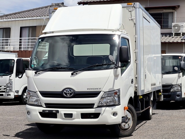 トヨタ トヨエース 小型 バン TKG-XZU710(109252) 1枚目