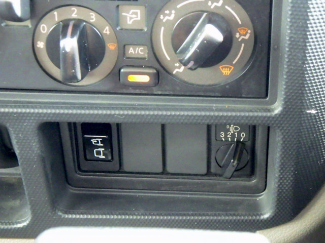 日産自動車 アトラス 小型 バン CBF-SQ2F24(109183) 20枚目