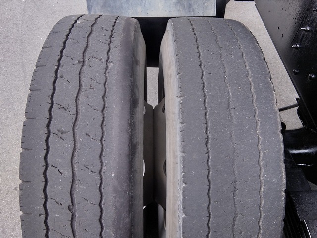 UDトラックス（日産） クオン 大型 土砂ダンプ ADG-CW4XL(11688) 76枚目