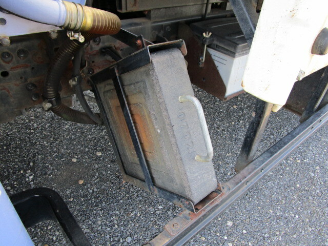 いすゞ エルフ 小型 平ボディ（クレーン付） BDG-NPR85AR(9969) 43枚目