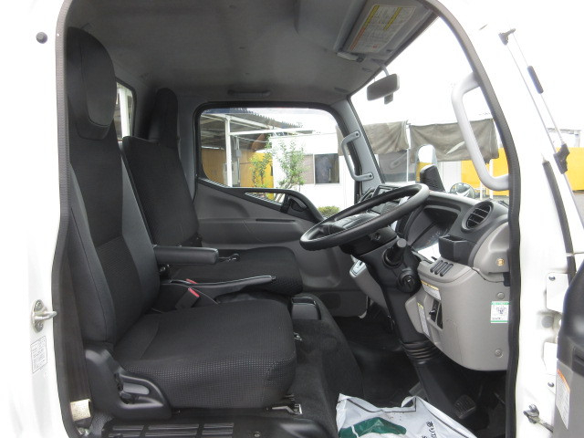 三菱ふそう キャンター 小型 平ボディ 2TG-FDA00(113481) 15枚目