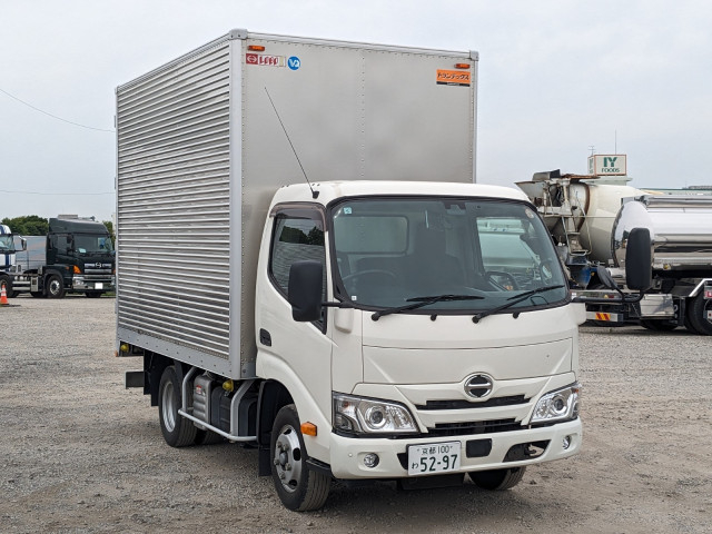 日野 デュトロ 小型 バン 2RG-XZC605M(109101) 2枚目